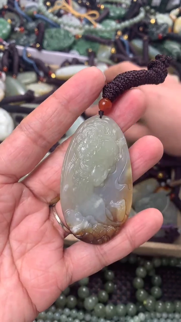 【闪购商品】和田玉颈饰未镶嵌多样性发货没有证书拍一发一有瑕