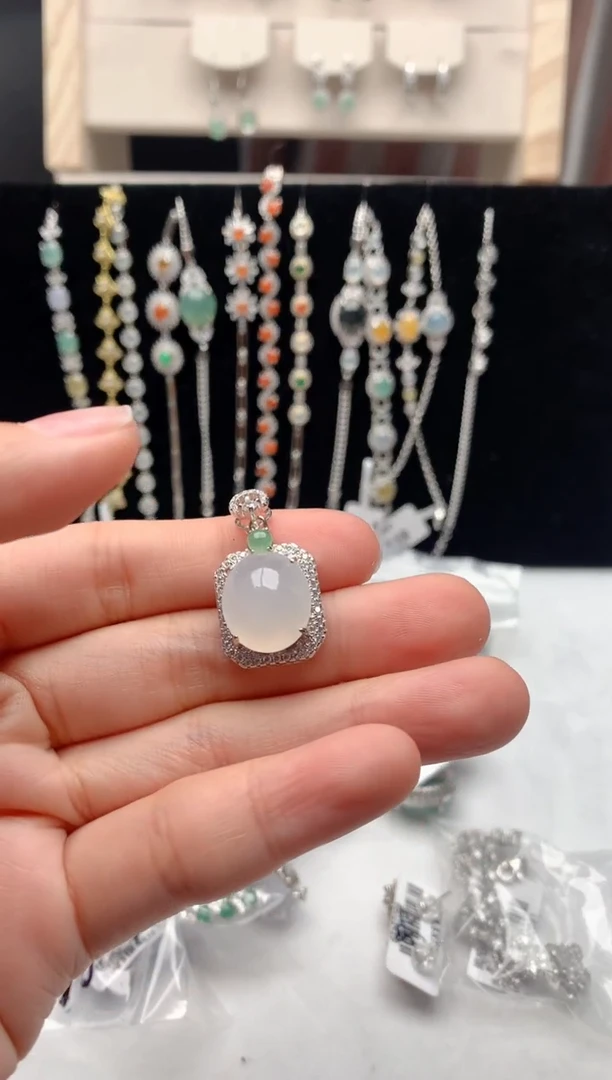 【闪购商品】翡翠吊坠(不含链)银S925镶嵌3号