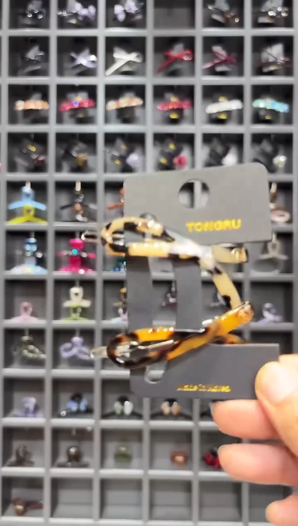 醋酸非金属韩国醋酸品牌发饰7cm小又字镶钻施华洛青蛙扣边夹一对