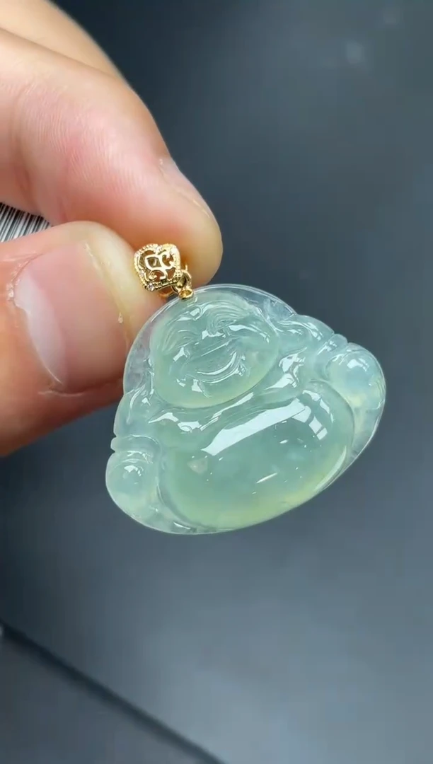 颈饰18K金镶嵌翡翠佛公