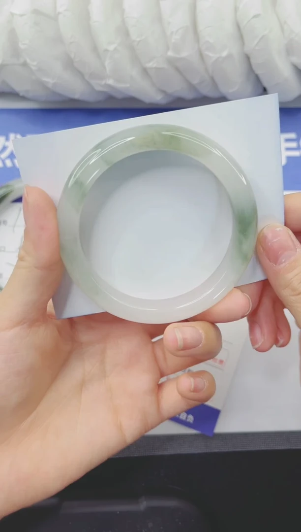 石英质玉手镯未镶嵌189-56