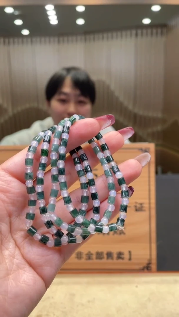 【闪购商品】定制翡翠未镶嵌多样性发货 (只发一件) *A2