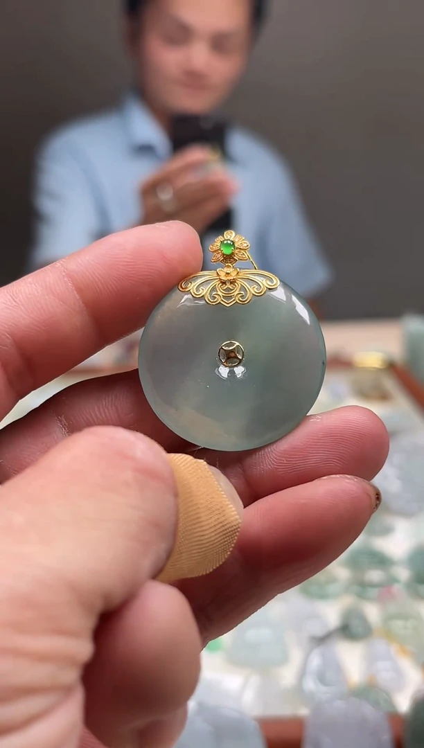 吊坠(不含链)未镶嵌翡翠天然缅甸翡翠A货平安扣