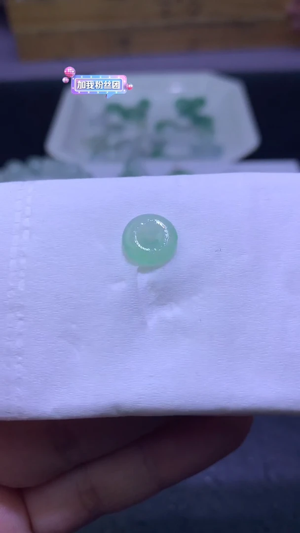 未镶嵌定制翡翠毛货