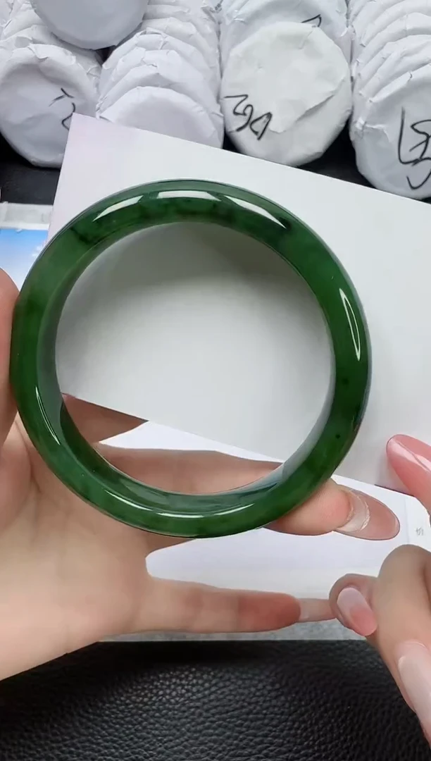 和田玉手镯未镶嵌194