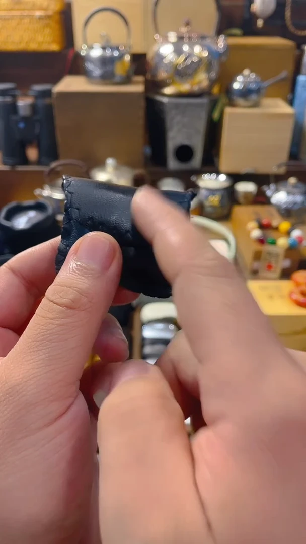 瓷片闪购商品 如图所示