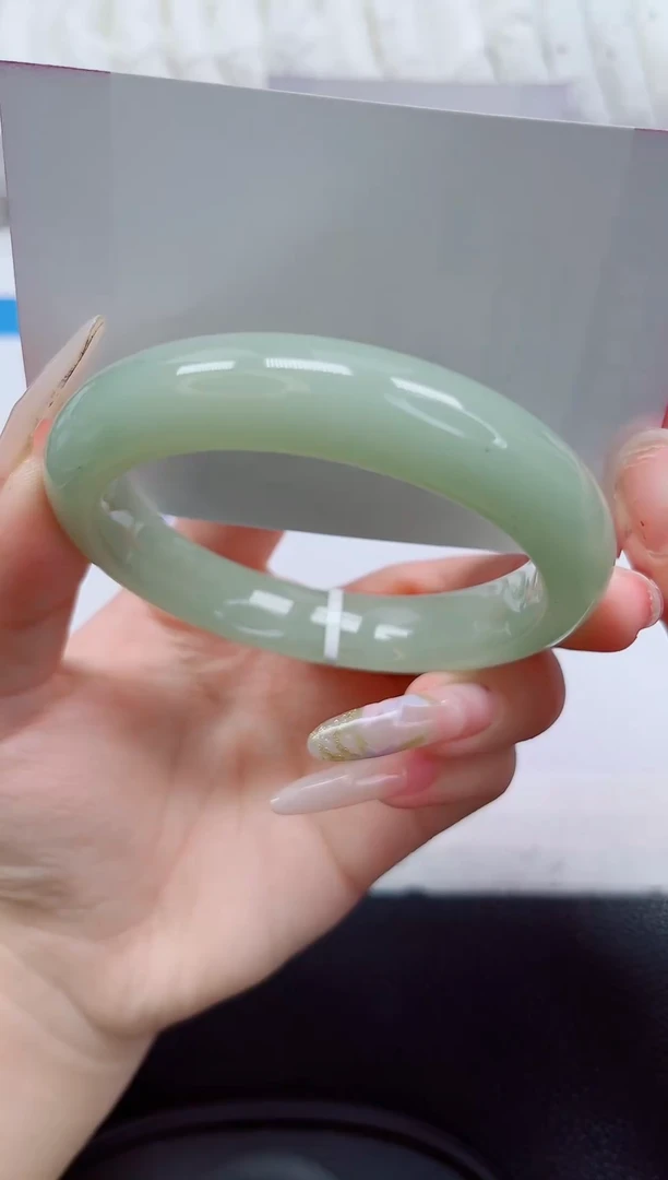 未镶嵌手镯石英质玉150-58/59