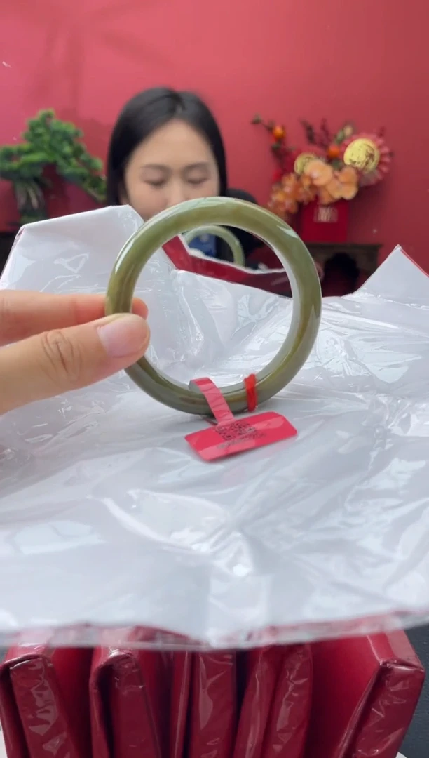 未镶嵌手镯翡翠5