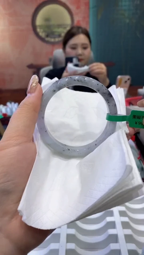 【闪购商品】翡翠手镯未镶嵌多人0011265