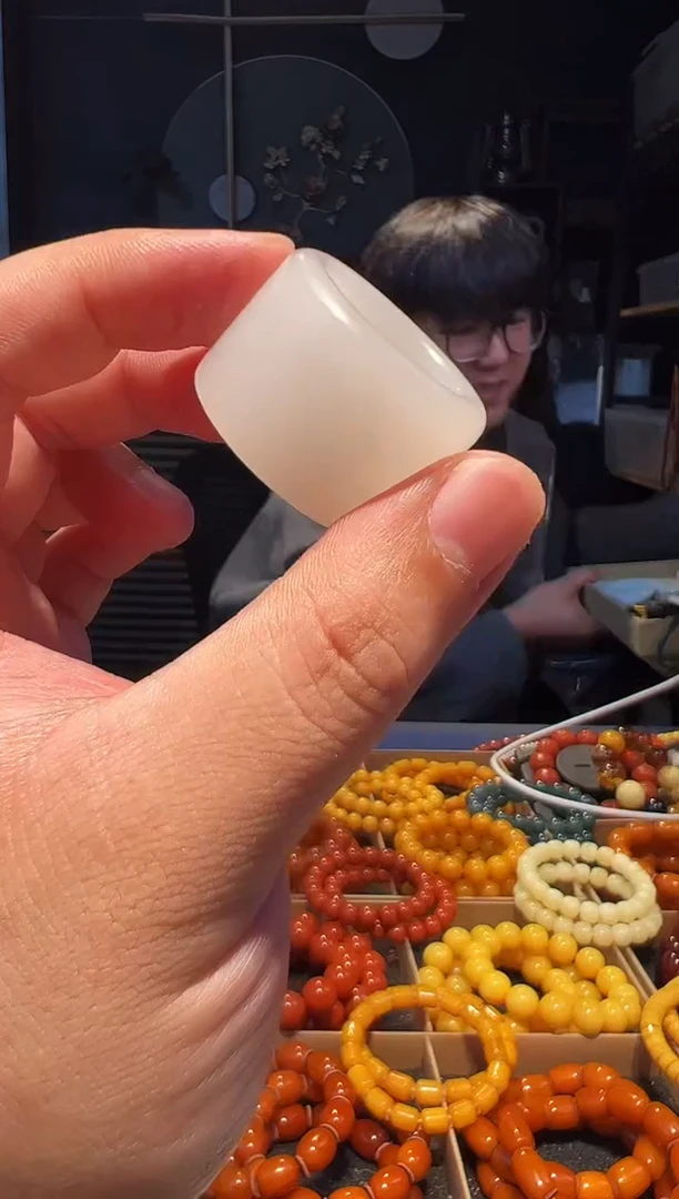 未镶嵌手链和田玉挂件
