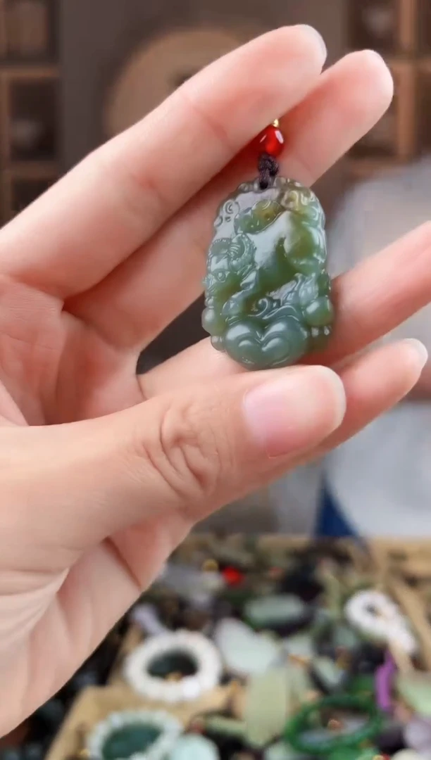 颈饰未镶嵌和田玉拍一发一，多样性发货