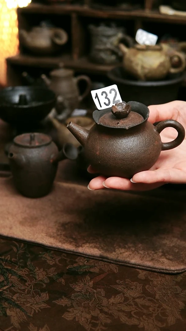 紫砂全手工花口正把125毫升左右