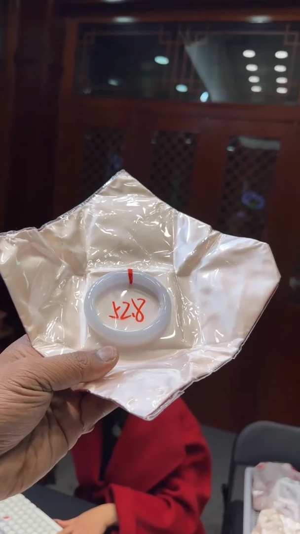 【闪购商品】翡翠手镯未镶嵌手镯
