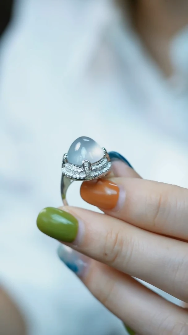 18K金镶嵌戒指翡翠42-戒指/姿/Z