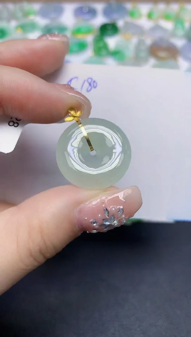 颈饰18K金镶嵌翡翠天然缅甸翡翠A货翡翠百元以上9元证书费自理