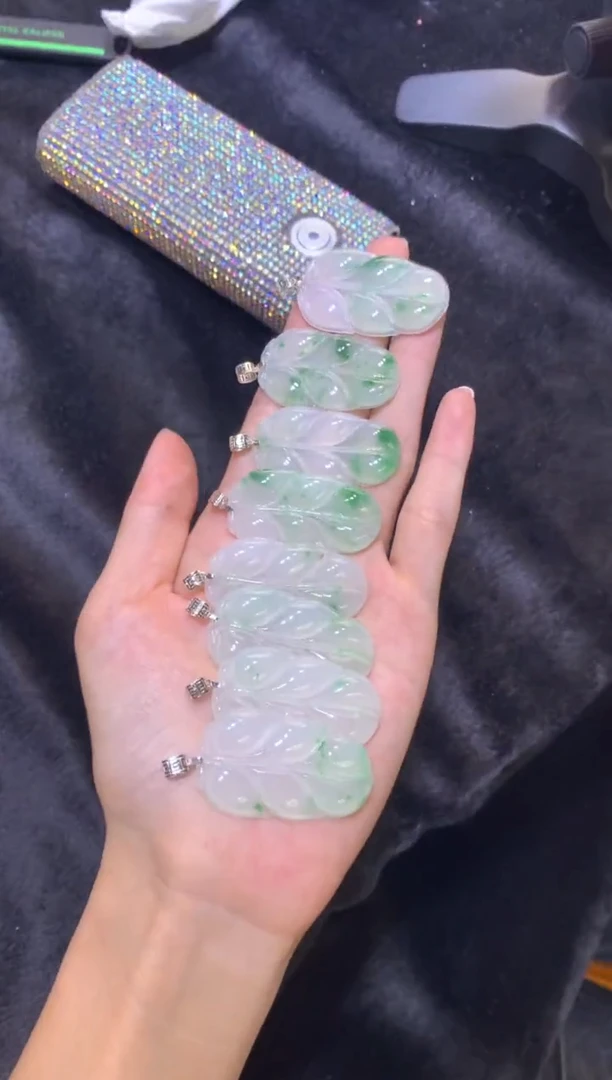 翡翠18K金镶嵌颈饰7004662/888/多样性发/1件