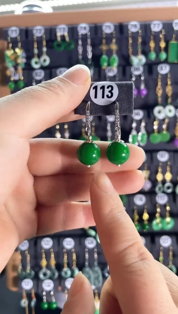 【闪购商品】翡翠耳饰银S925镶嵌113...