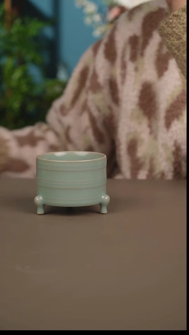 杯仿古天青三足杯一级