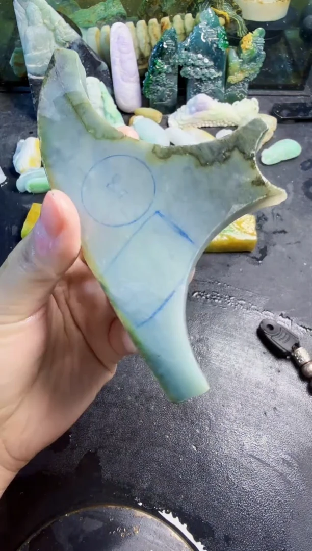 颈饰未镶嵌翡翠天然翡翠075
