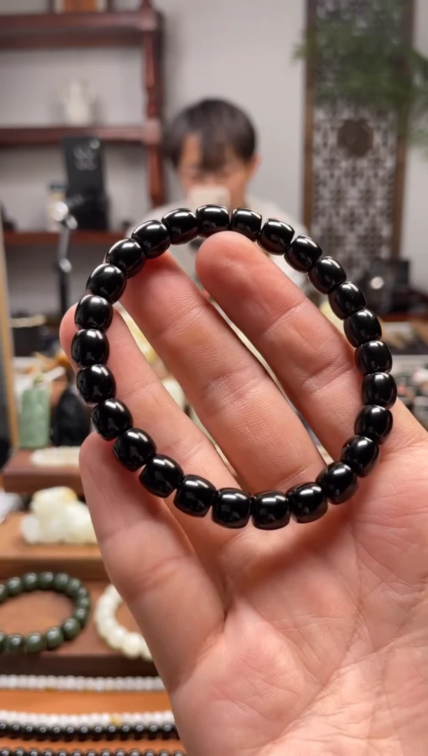 手串未镶嵌和田玉黑7-8直