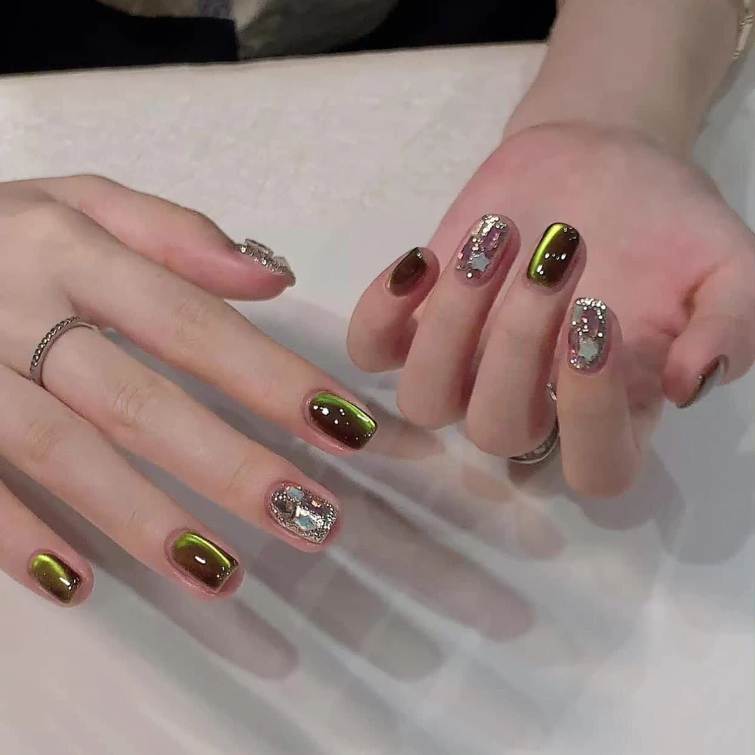 【璀璨秘境】绿色冰透猫眼美甲穿戴甲片2025高级感秋冬新款显白美甲