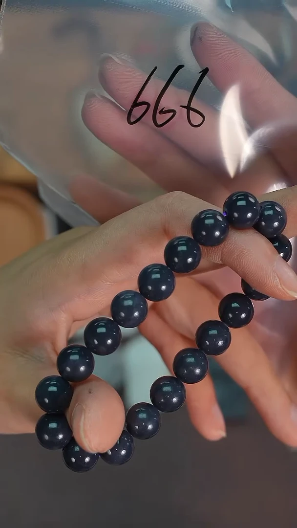 未镶嵌手串和田玉$****$若雨臣品质回血