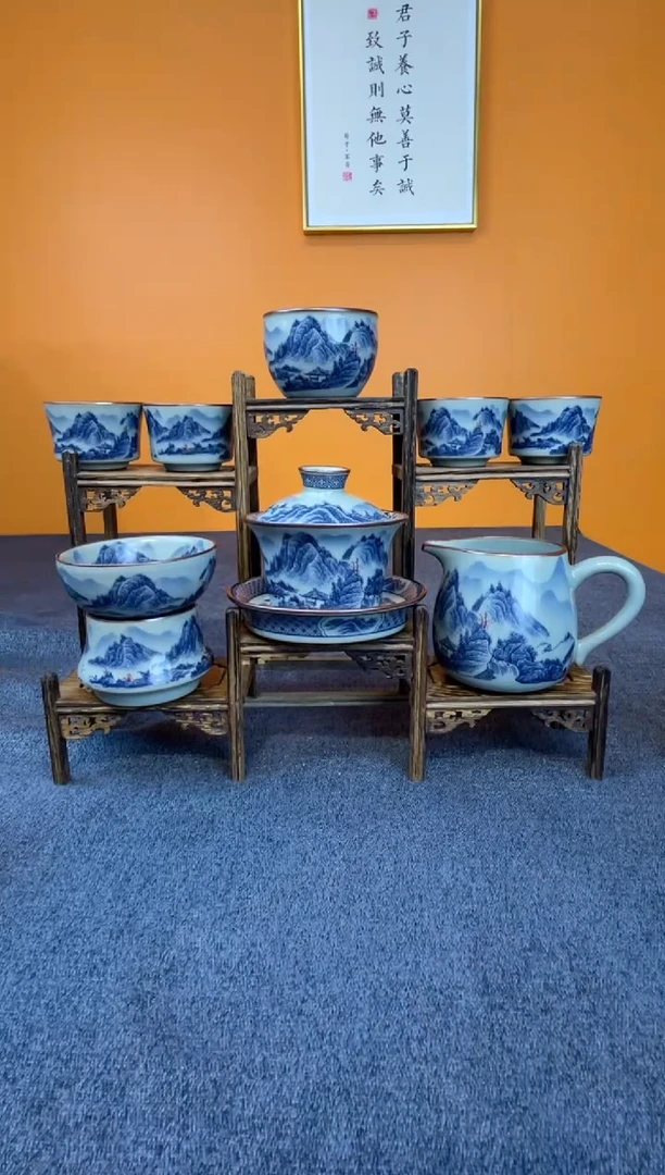 ?***闲釉里红八件套+礼盒