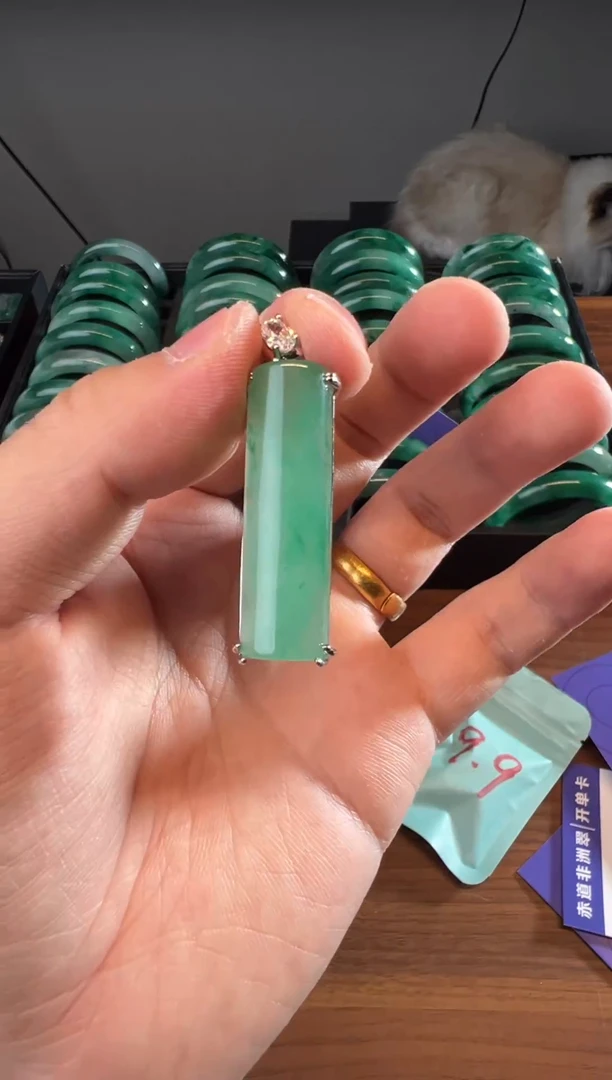 天然A货非洲翠玉石26