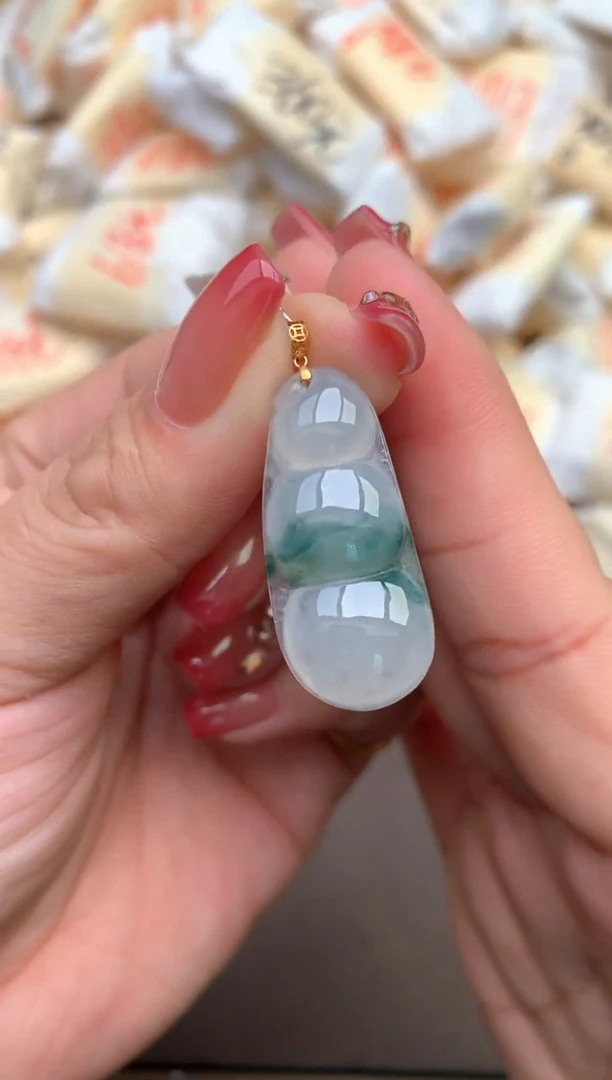 【闪购商品】翡翠18K金镶嵌颈饰—