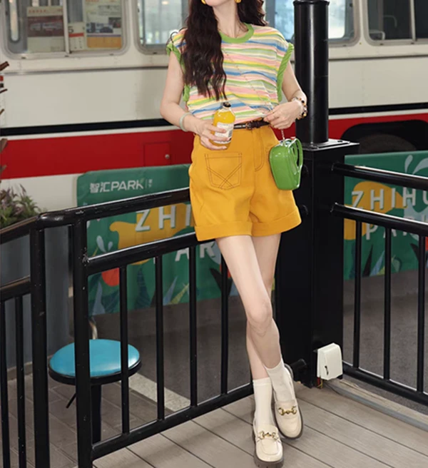 夏季减龄圆领上衣裤子两件套女潮复古港风条纹T恤阔腿短裤套装女