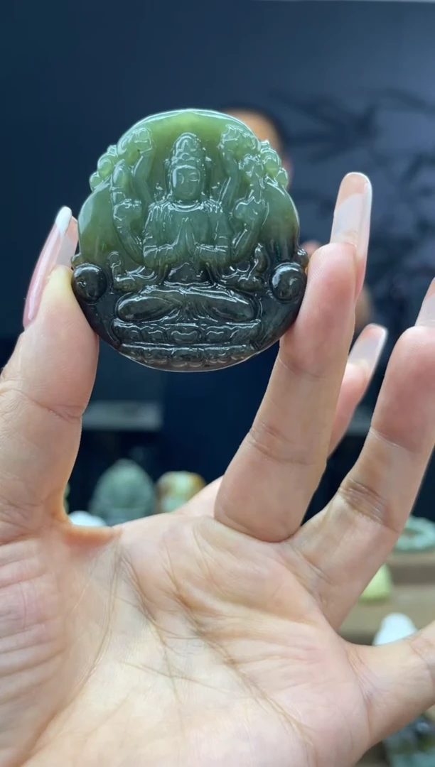 颈饰未镶嵌和田玉1