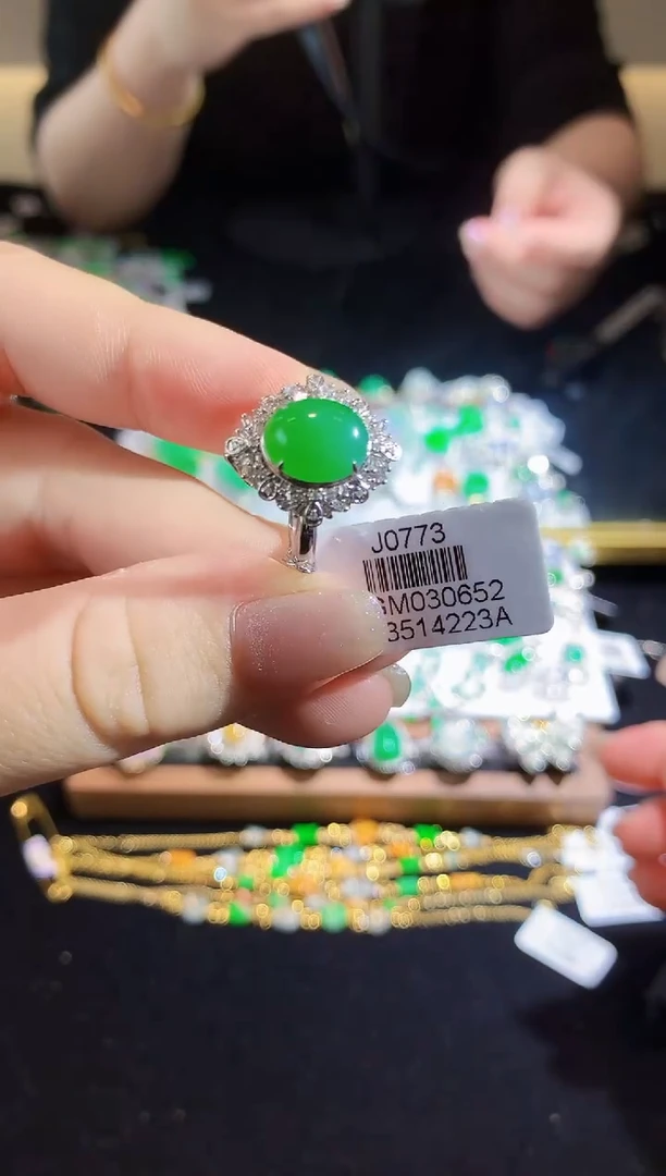 翡翠戒指18K金镶嵌ZGM0773