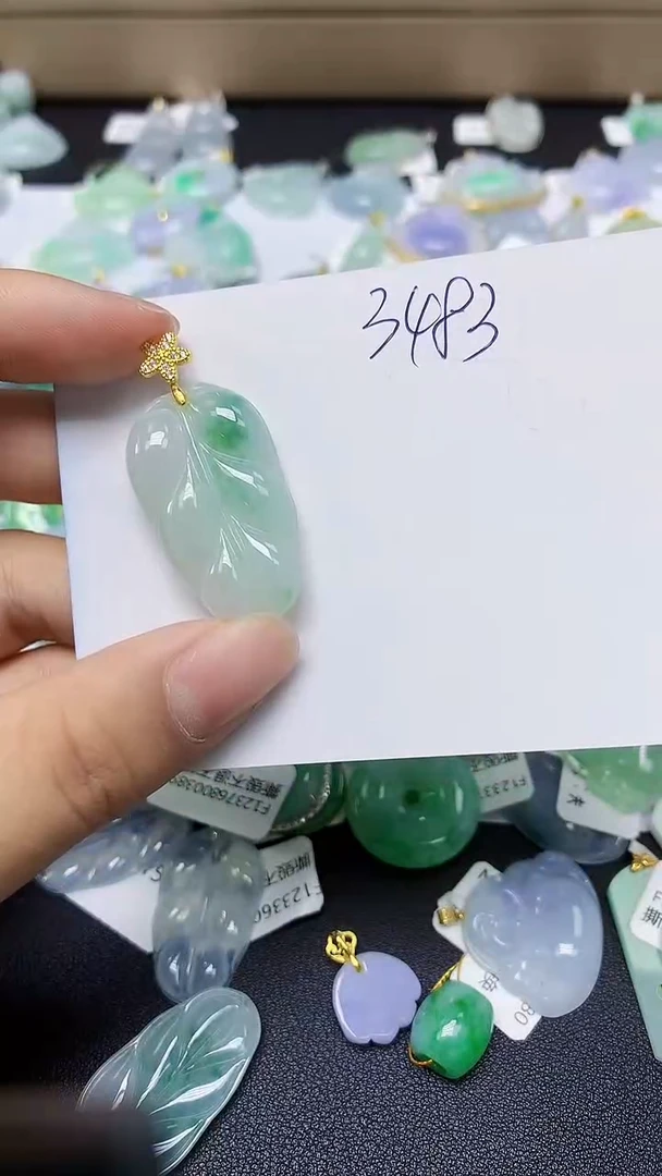 翡翠未镶嵌颈饰 天然缅甸翡翠A货