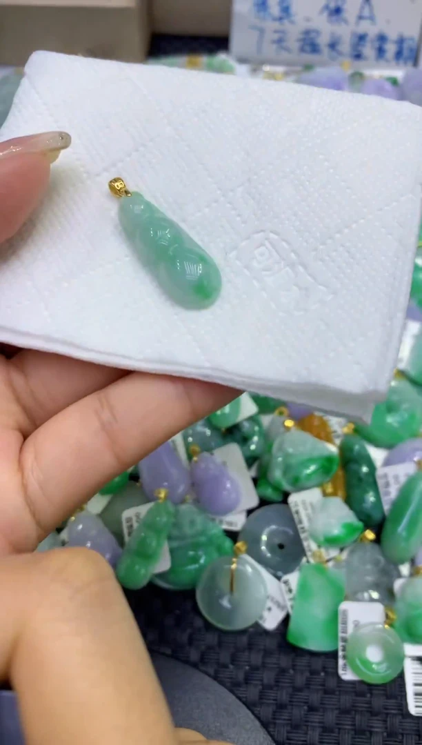 颈饰未镶嵌翡翠天然缅甸A货翡翠