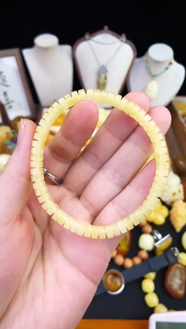 琥珀未镶嵌珠宝奇石柒月