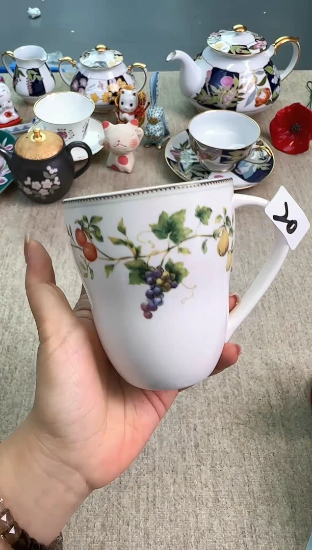 瓷片泡泡家的瓷器真好看