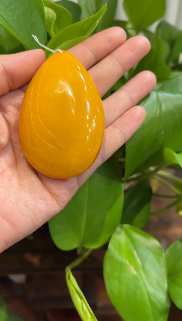 未镶嵌颈饰蜜蜡吊坠