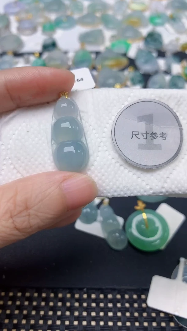 颈饰18K金镶嵌翡翠天然缅甸A货翡翠