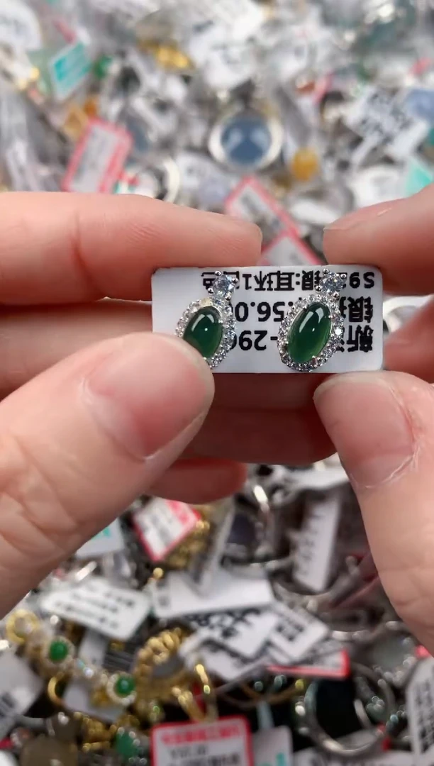 银S925镶嵌戒指翡翠10         2