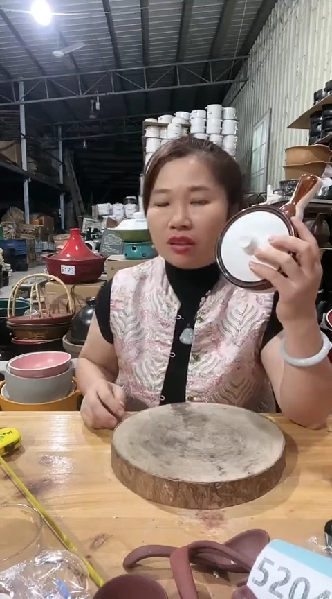 瑕疵粗陶手把锅不可干烧