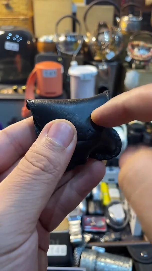 瓷片闪购商品 如图所示