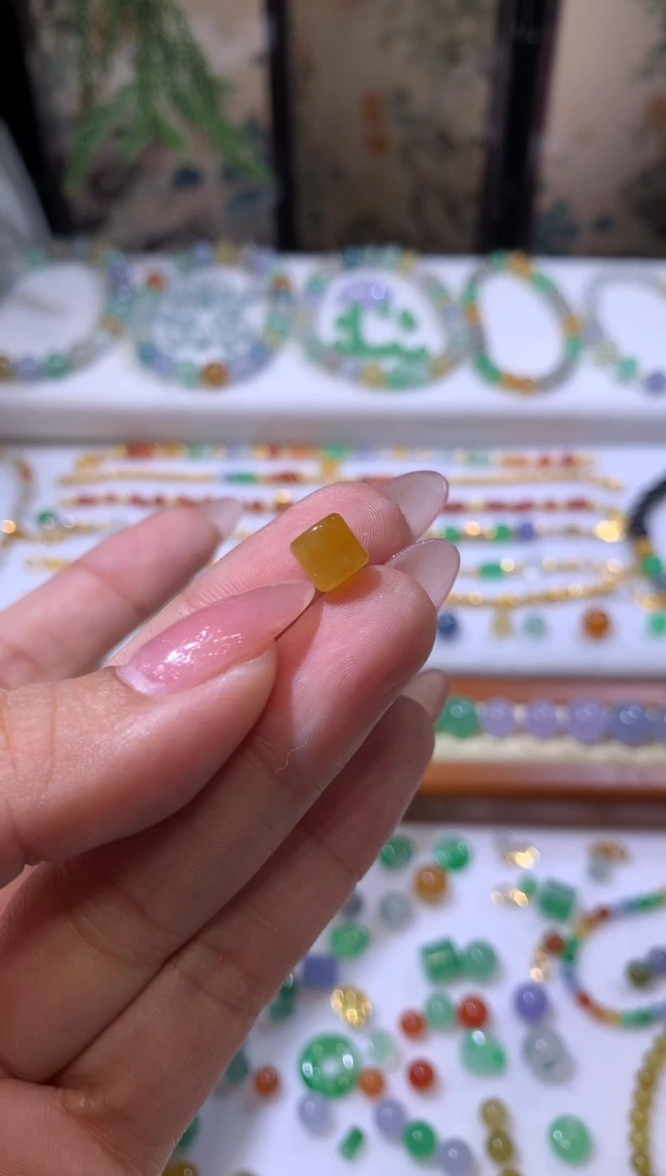 未镶嵌定制翡翠6.2*6.1珠子