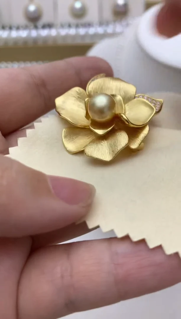 未镶嵌胸饰海水珍珠q107