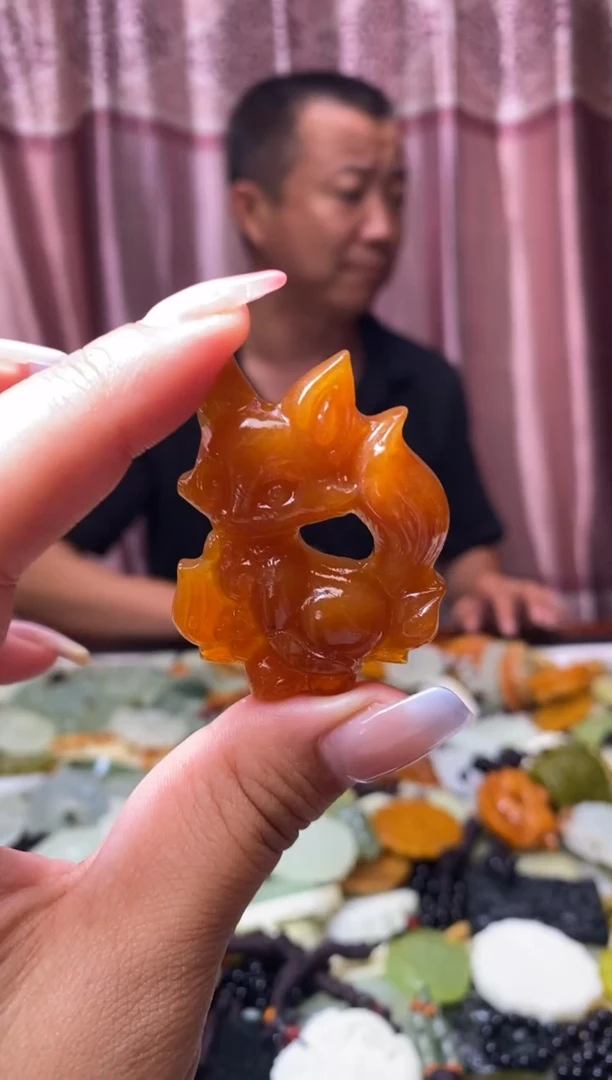 岫玉未镶嵌挂件