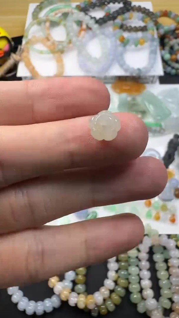 颈饰未镶嵌翡翠【闪购商品】 天然翡翠