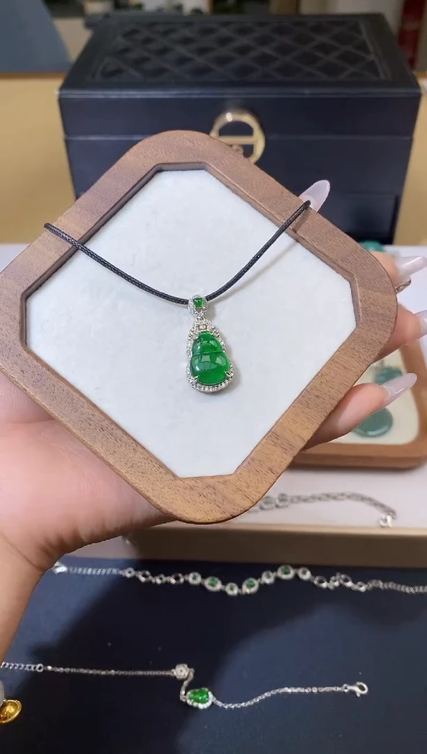 【闪购商品】翡翠吊坠(不含链)银S925镶嵌6940252260117255452