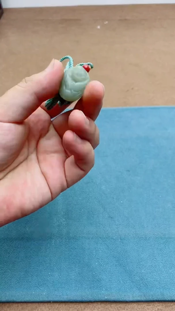 和田玉未镶嵌颈饰1