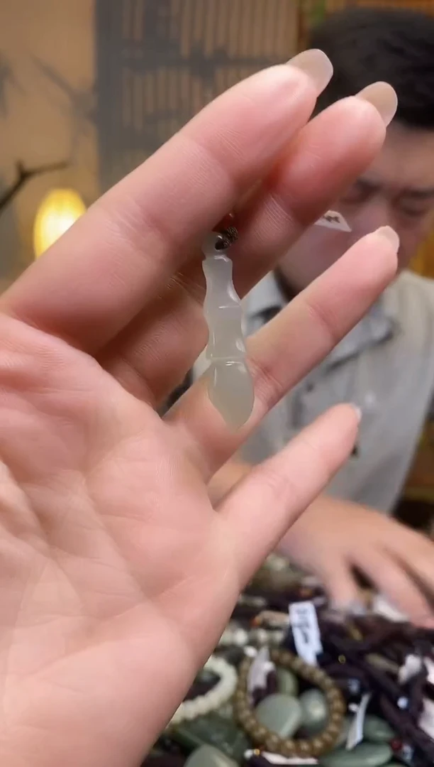 【闪购商品】和田玉颈饰未镶嵌多样性发货，拍一发一