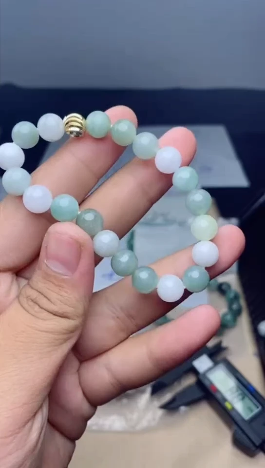 翡翠未镶嵌颈饰珠串