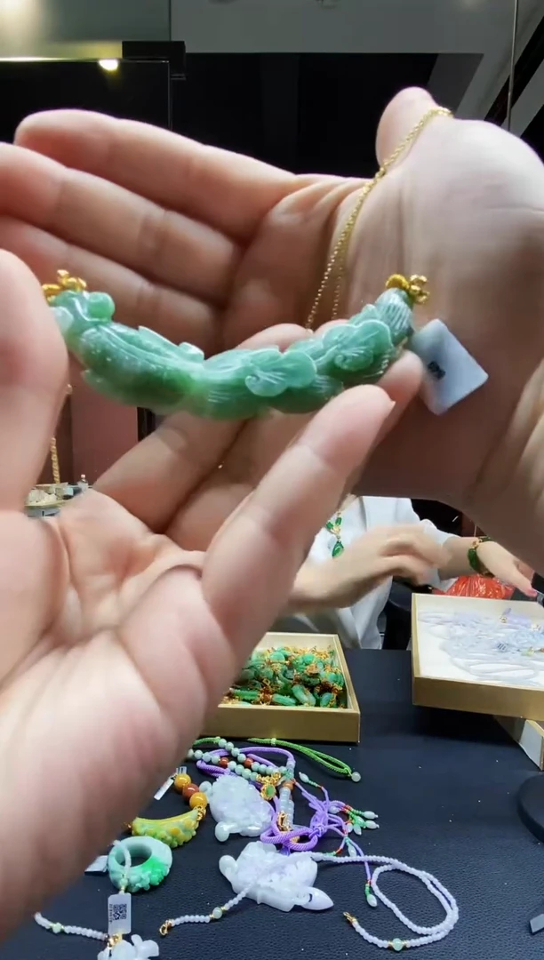 颈饰未镶嵌翡翠翡翠吊坠